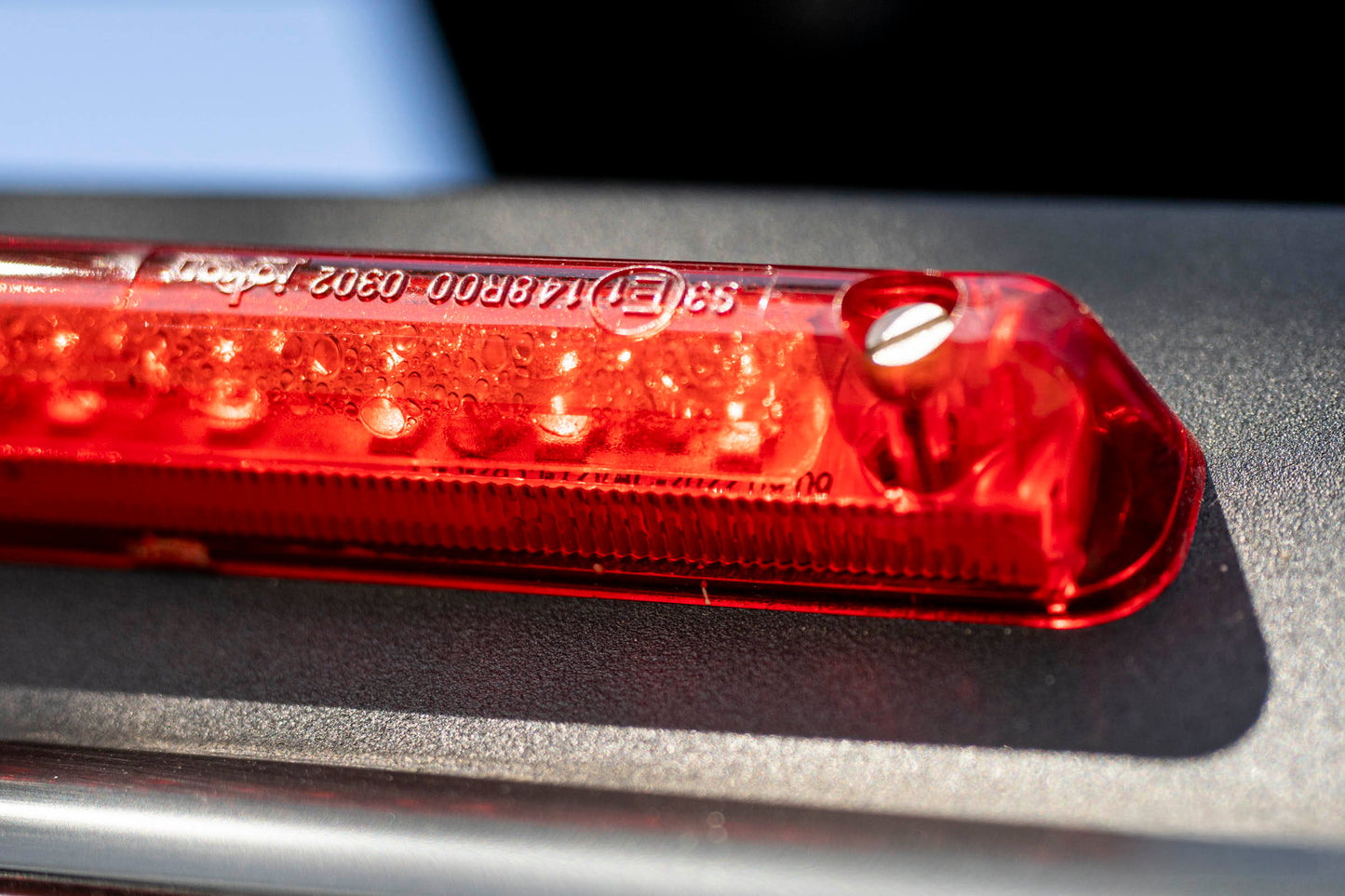 HIGH LEVEL STOP LIGHT - (BRAKE LIGHT)