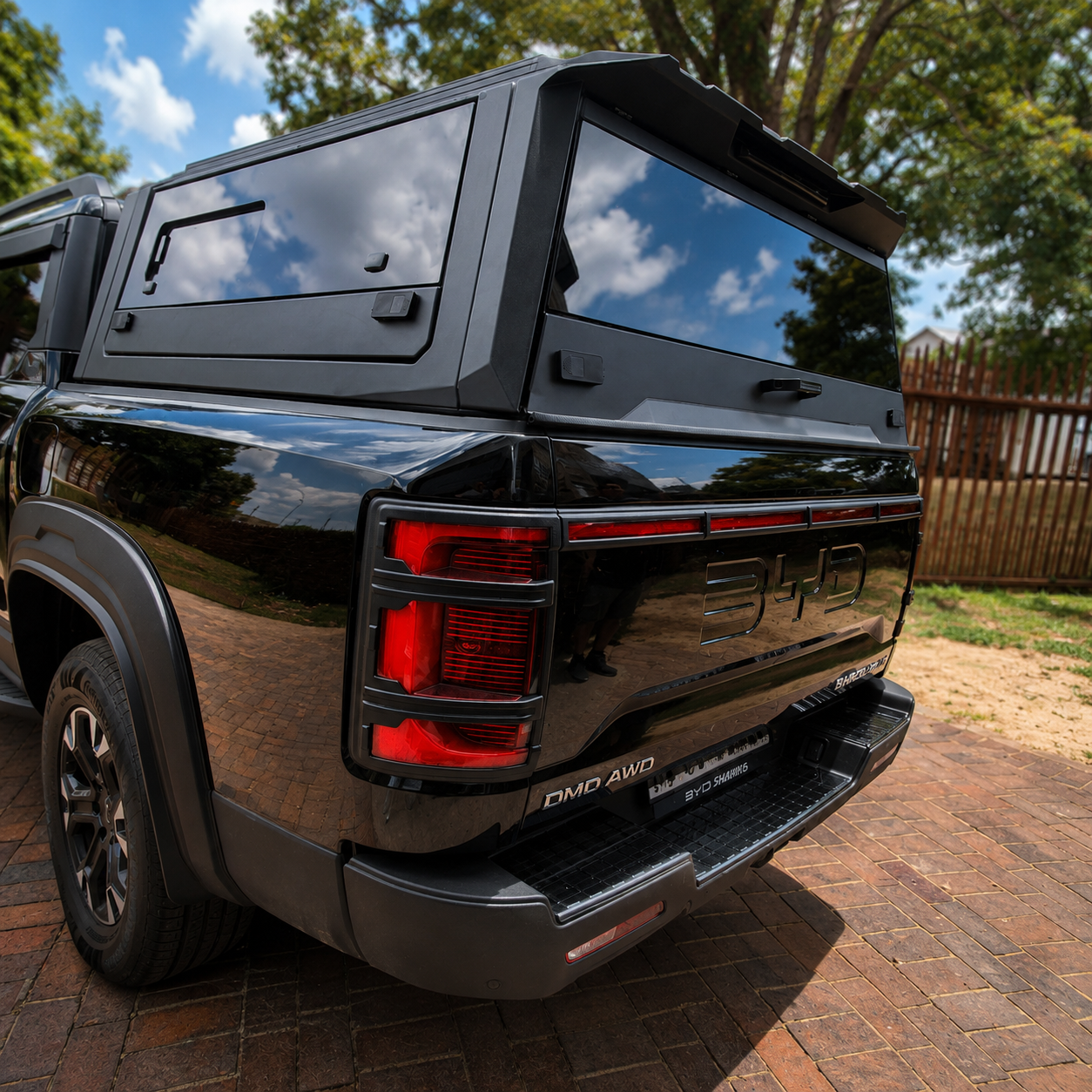 BYD Shark 6 Aluminium Canopy with Glass Gullwing Doors & Sliding side Window