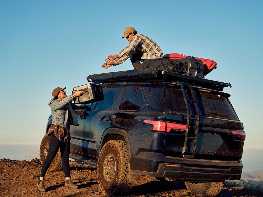 Toyota Sequoia(2022-Curr) Slimline II Roof Rack Kit