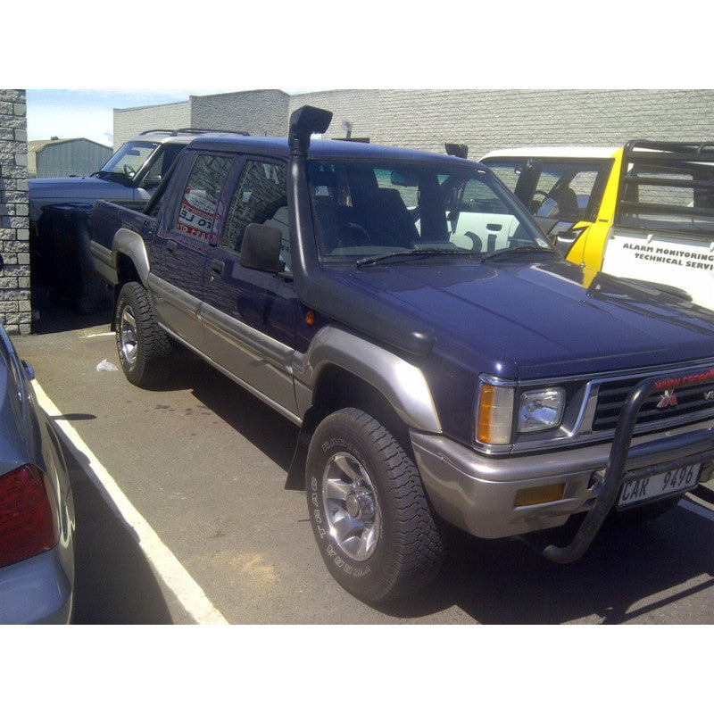 Mitsubishi Colt Rodeo 1989-1996 petrol Snorkel