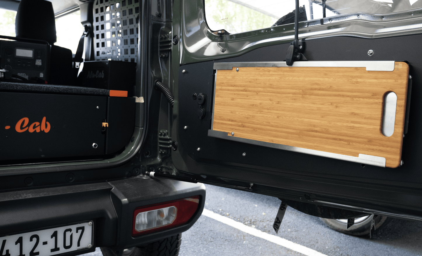 JIMNY - REAR DOOR SHOCK WITH SHOCK ENDS