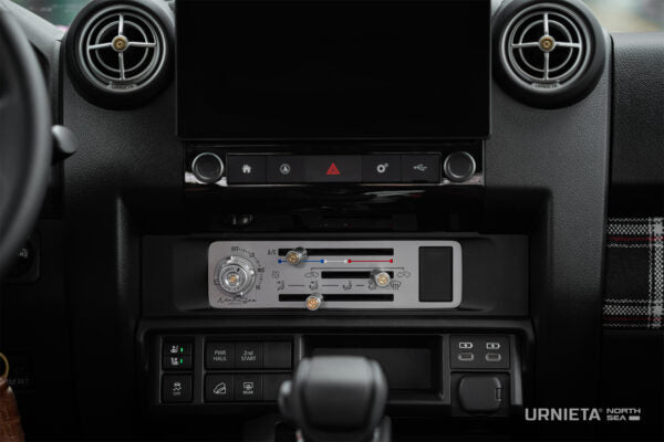 Urnieta Vintage A/C Control Panel - LC70 - Colour: Silver