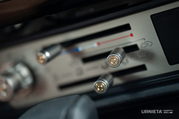Urnieta Vintage A/C Control Panel - LC70 - Colour: Silver