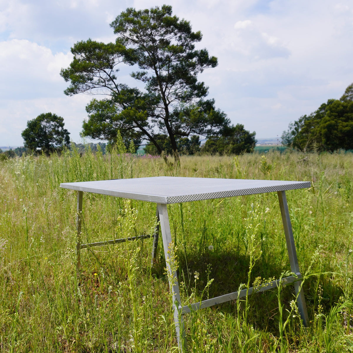 Easy Stow Away Camping Table - Size: Large