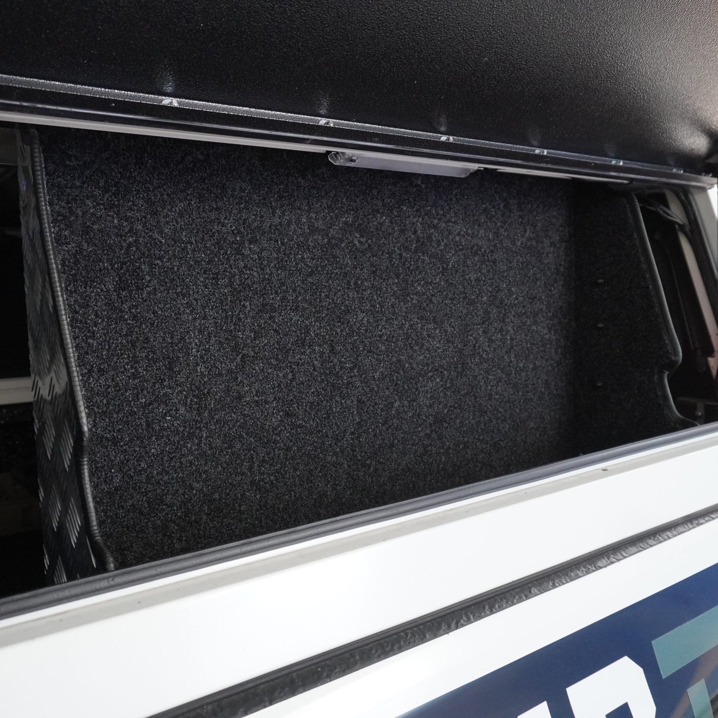 Canopy – Toyota Hilux Revo GD6 (2016–2026) - Cab Size: Double Cab