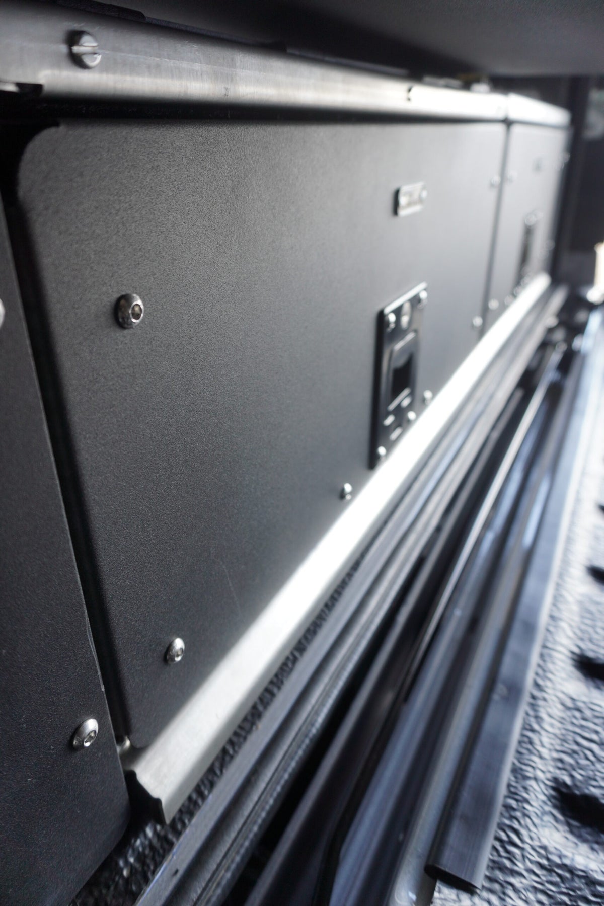 Zambezi Twin Drawer – Toyota Hilux Revo GD6 - Cab Size: Double Cab