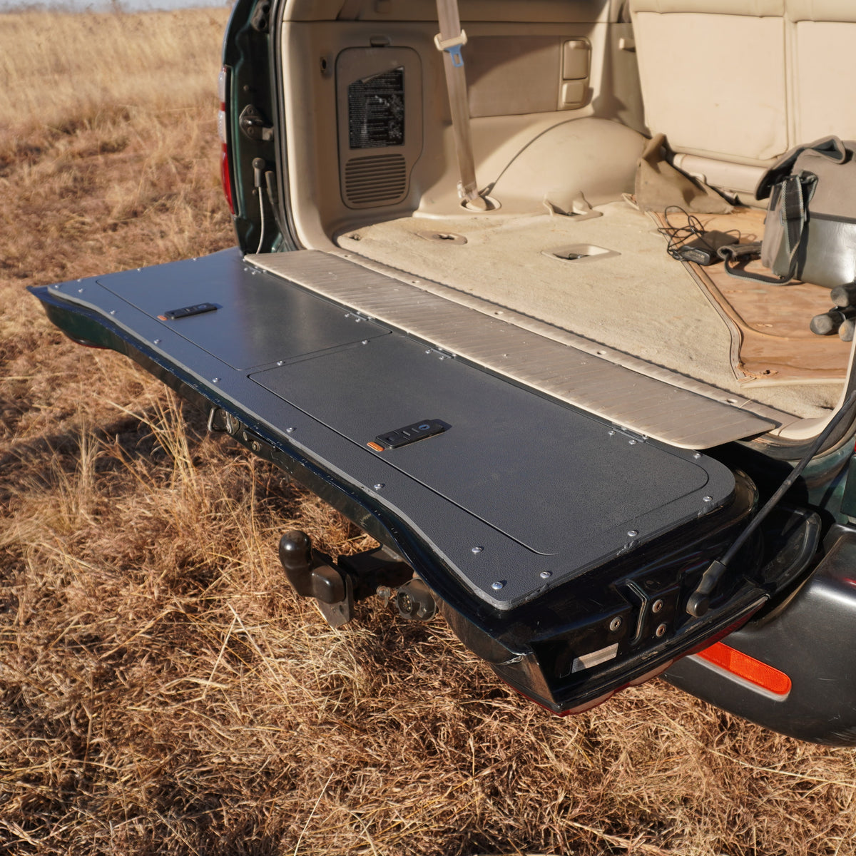 Tailgate Storage – LC100