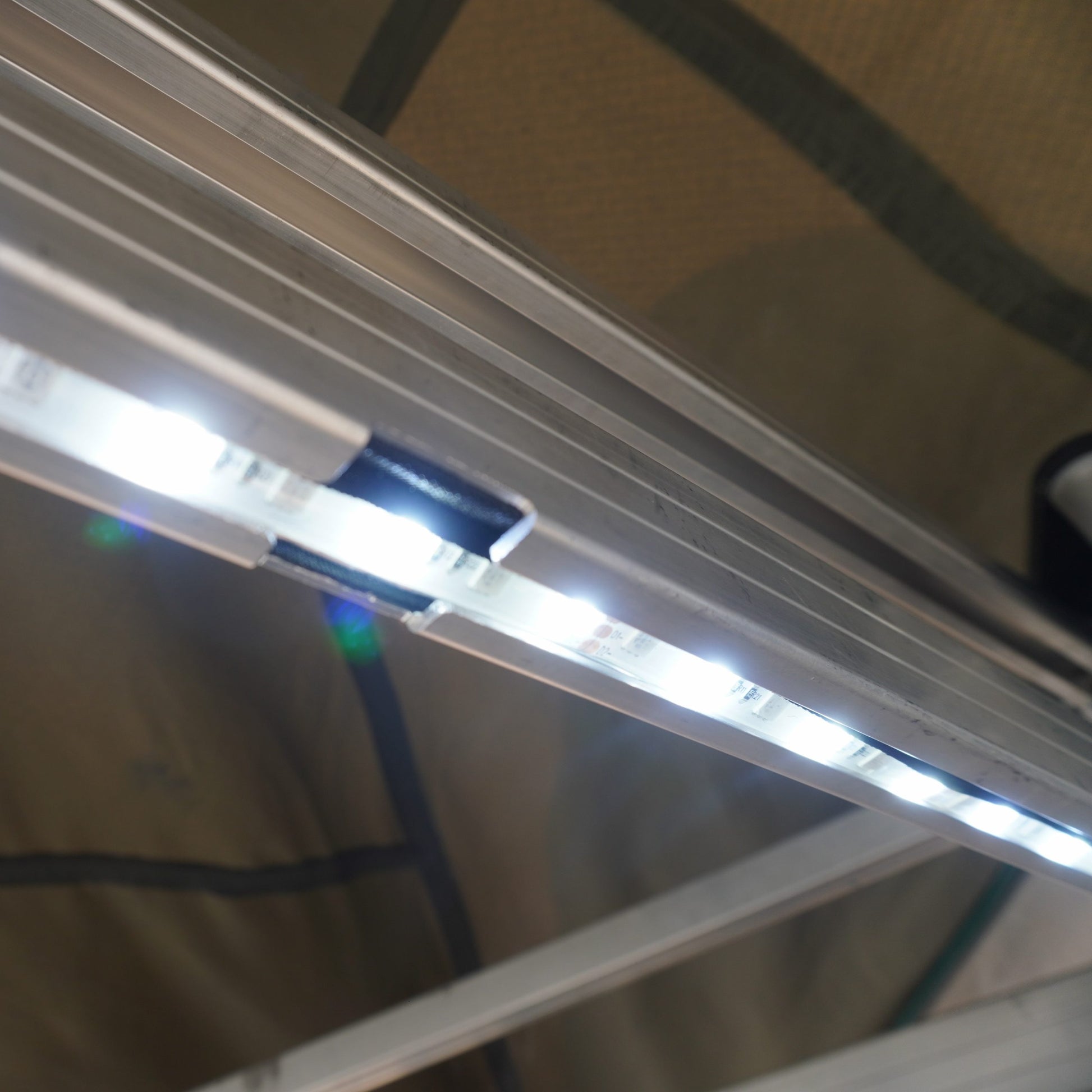 Light Kit - Ostrich wing awning