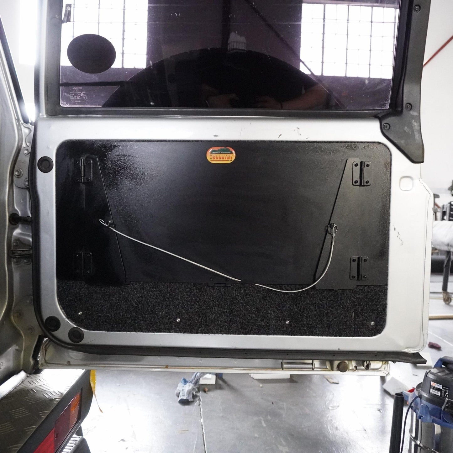 Doortable - TLC76 (Rear door)