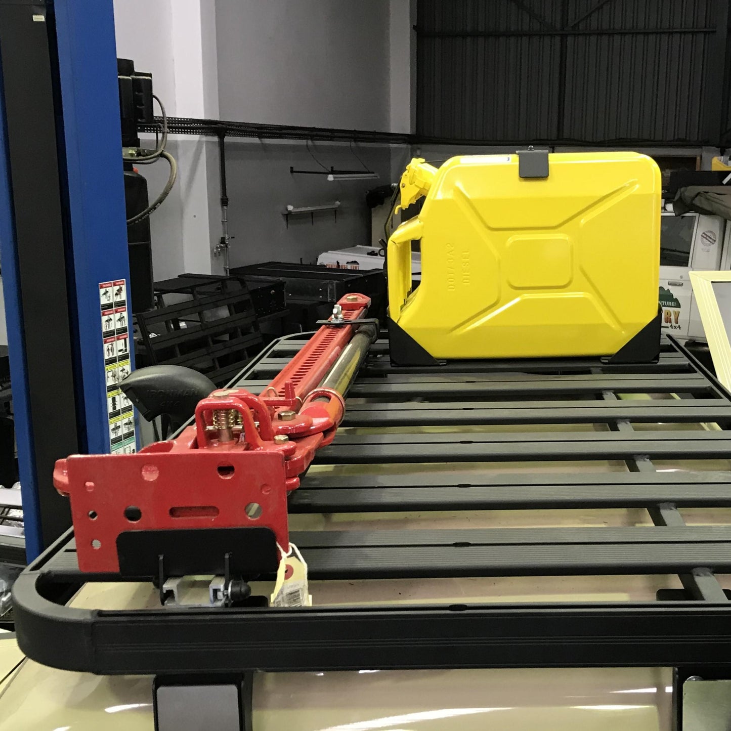 Double Jerry Can Holder - Roof Rack/Tourtop Mount
