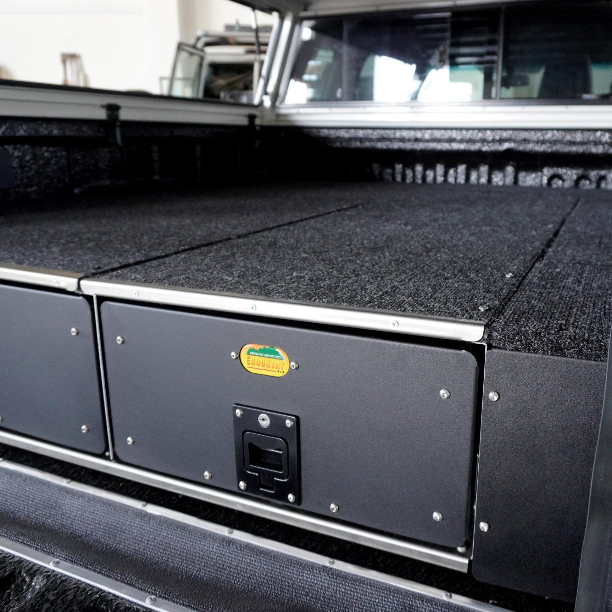Zambezi Twin Drawer – Toyota Hilux Vigo D4D - Cab Size: Extra Cab