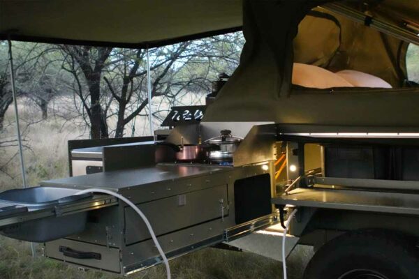 Everest off-road camping trailer