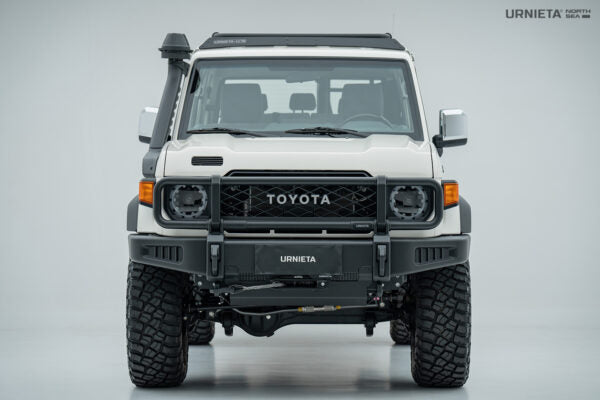 Urnieta Classic/ New LC70 series front bumper kit - Model: Classic