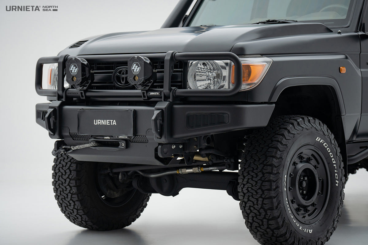 Urnieta Classic/ New LC70 series front bumper kit - Model: New