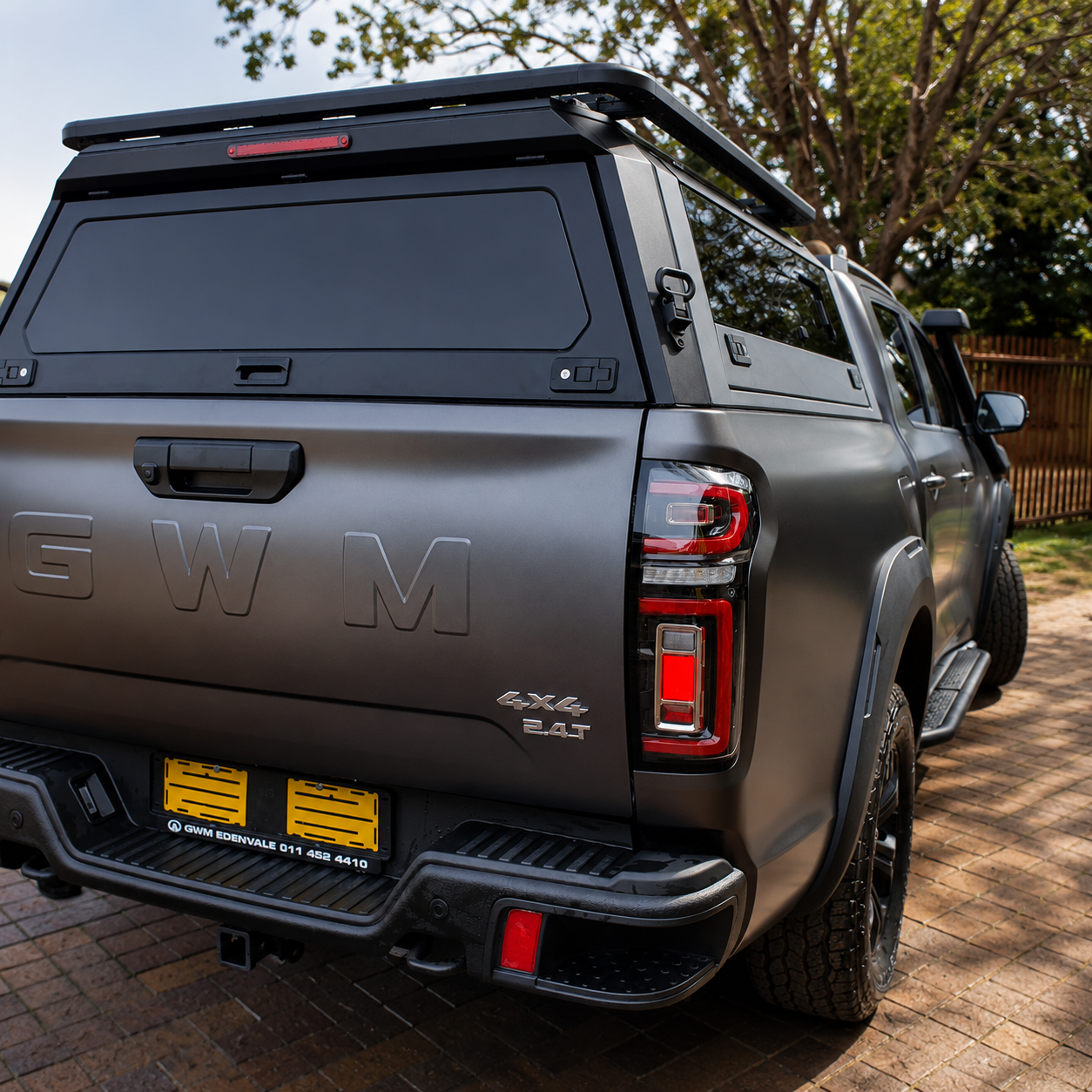 GWM P300 Explorer+ Aluminium, Solid Glass Canopy – Glass Gullwing Doors & Sliding Side Window