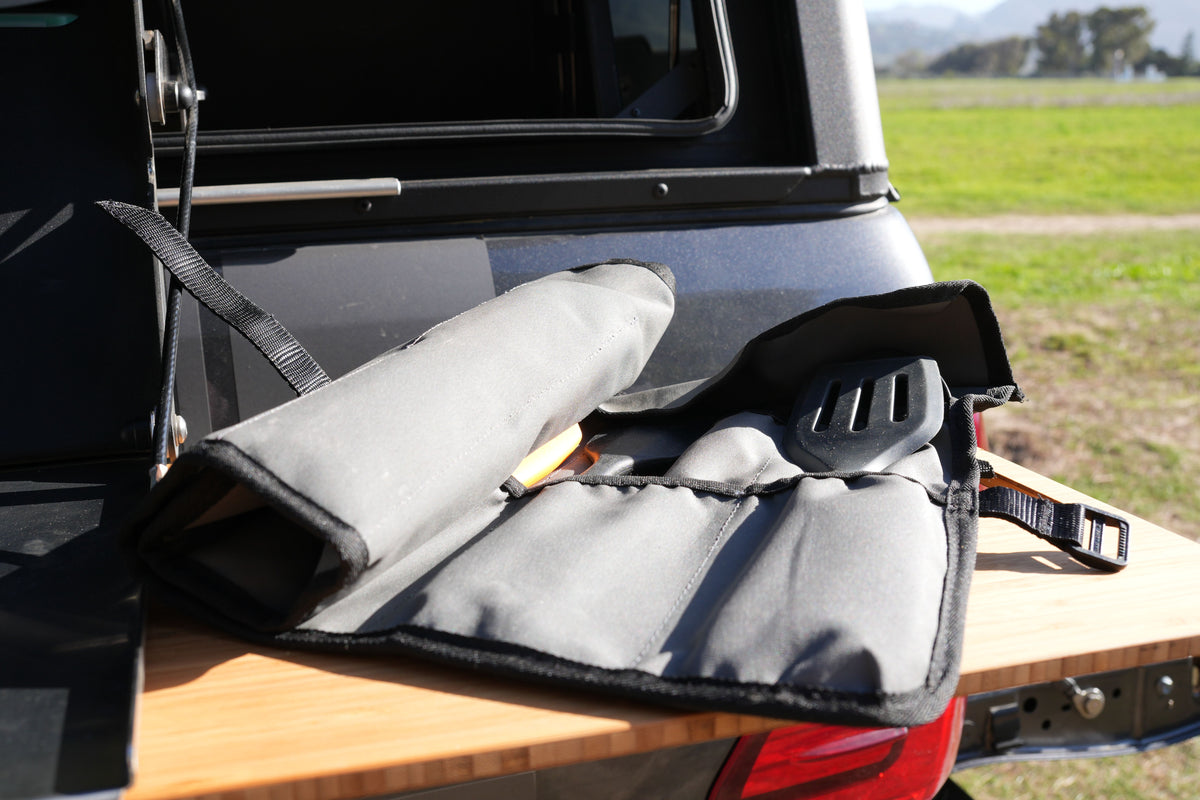 CUTLERY ROLL-UP SET - DELUXE