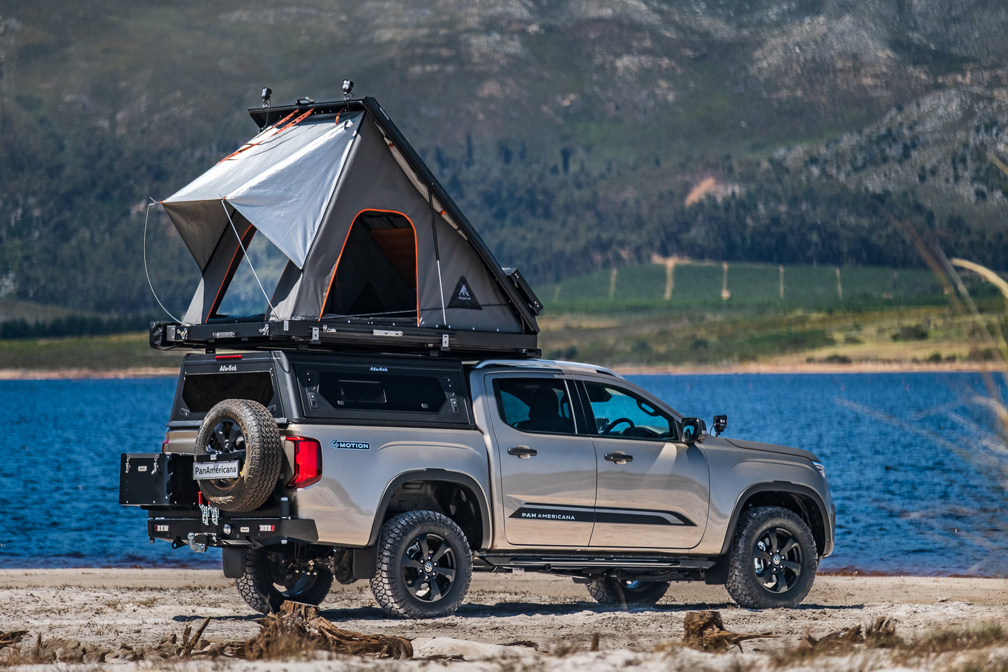CONTOUR CANOPY - VW AMAROK - DC - BLACK - SIDE WINDOWS INCL