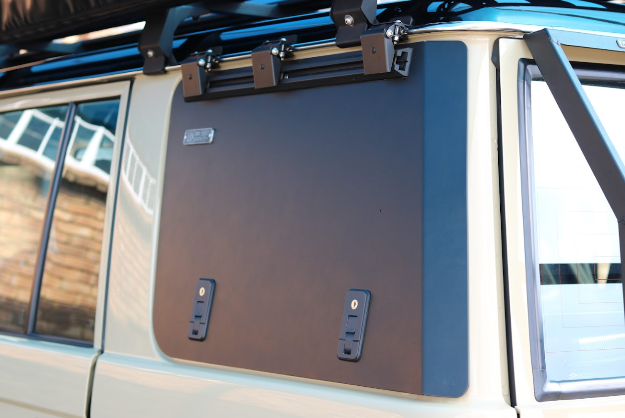 Gullwing Windows – Toyota Land Cruiser 76 – Pair