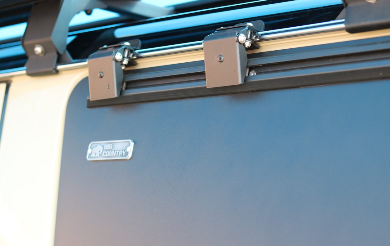 Gullwing Windows – Toyota Land Cruiser 76 – Pair