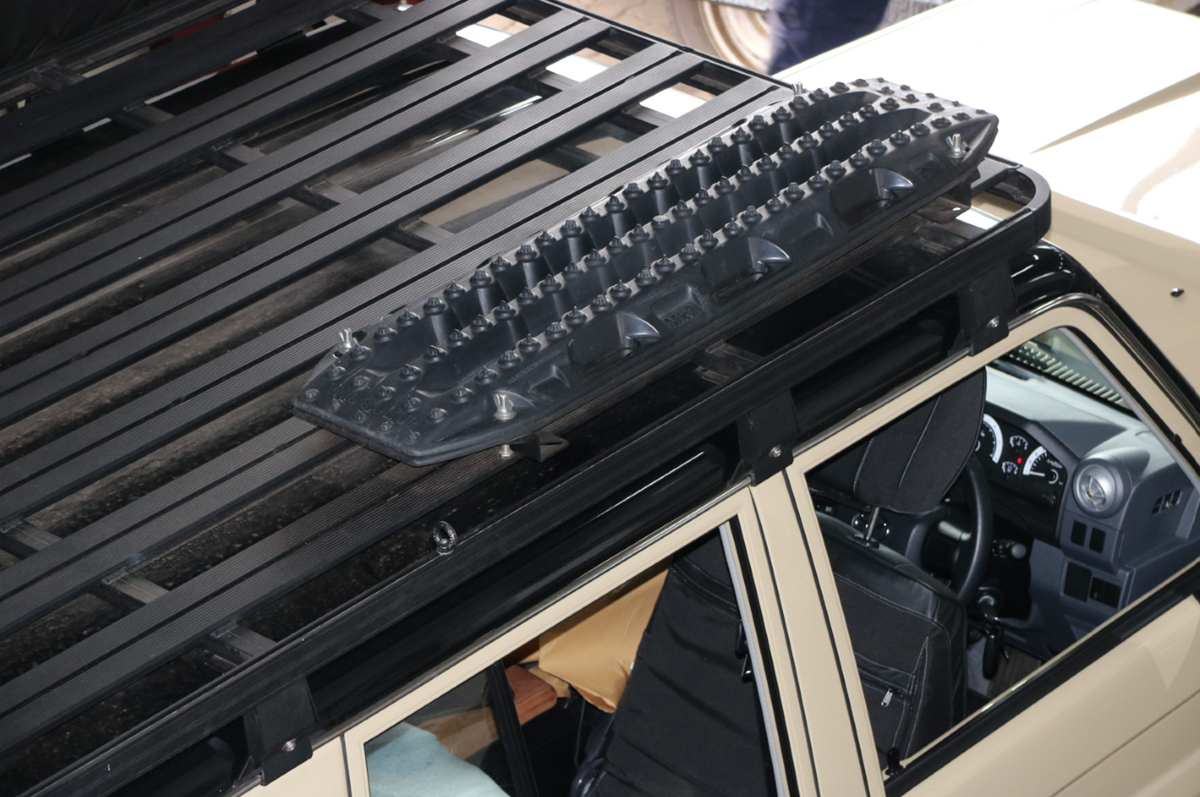 MaxTrax Bracket Roof rack/ Tourtop - Mount: flat