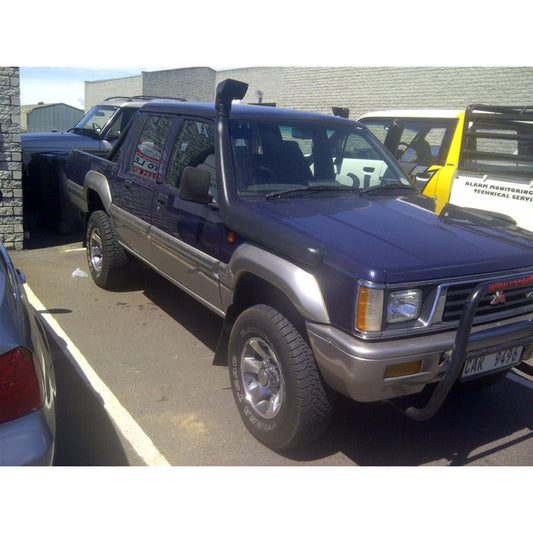 Mitsubishi Colt Rodeo 1989-1996 petrol Snorkel