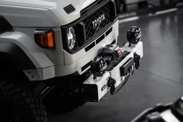 Urnieta LC70 Vintage Front Bumper Kit