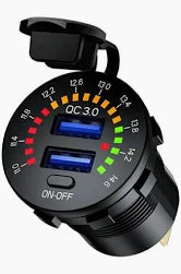 SOCKETS - Dual QR3 Charger/Volt Meter - LUMENO 520